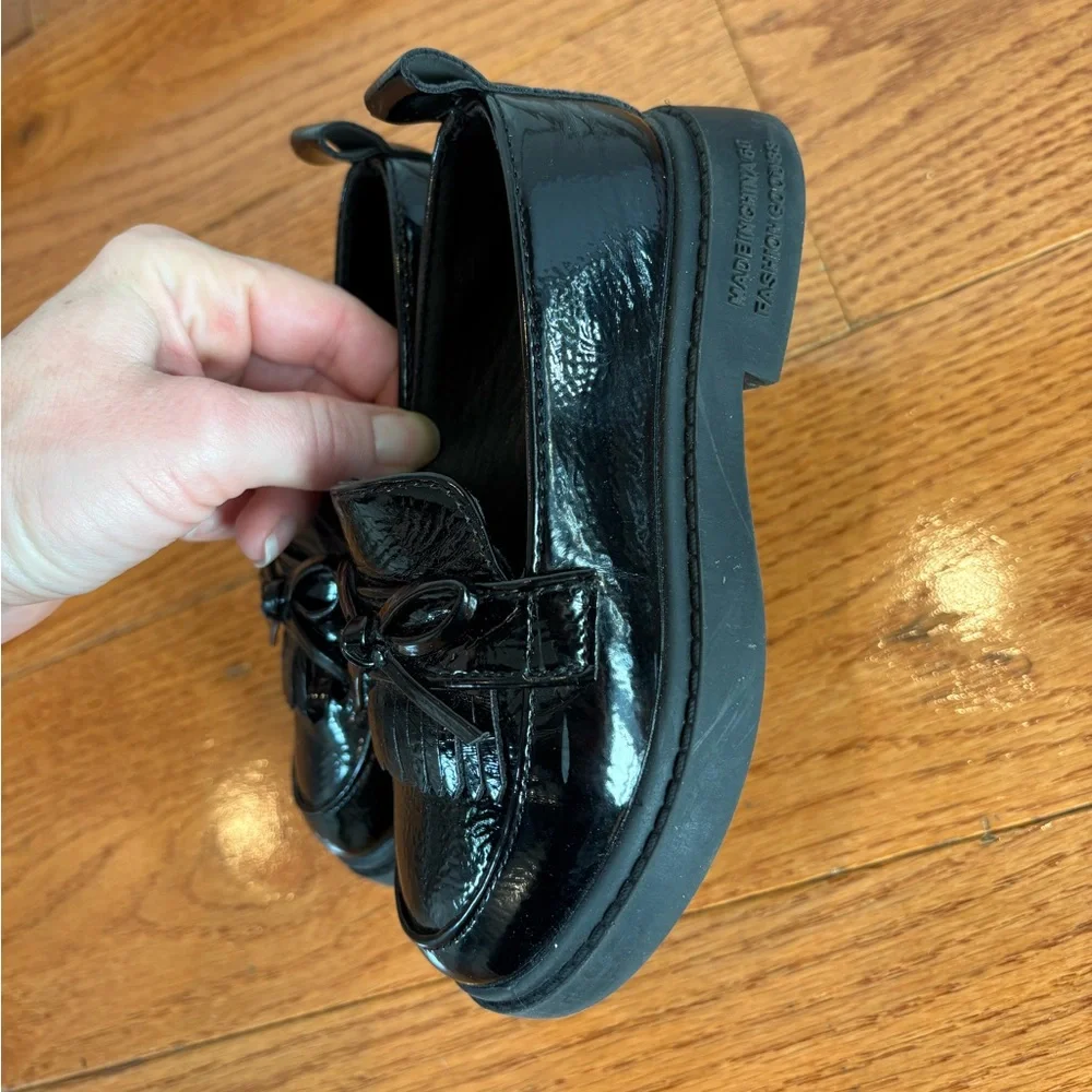 Kids Black Patent Faux-Leather Loafers – Little Kid 9.5–10 Holiday Event Shoes